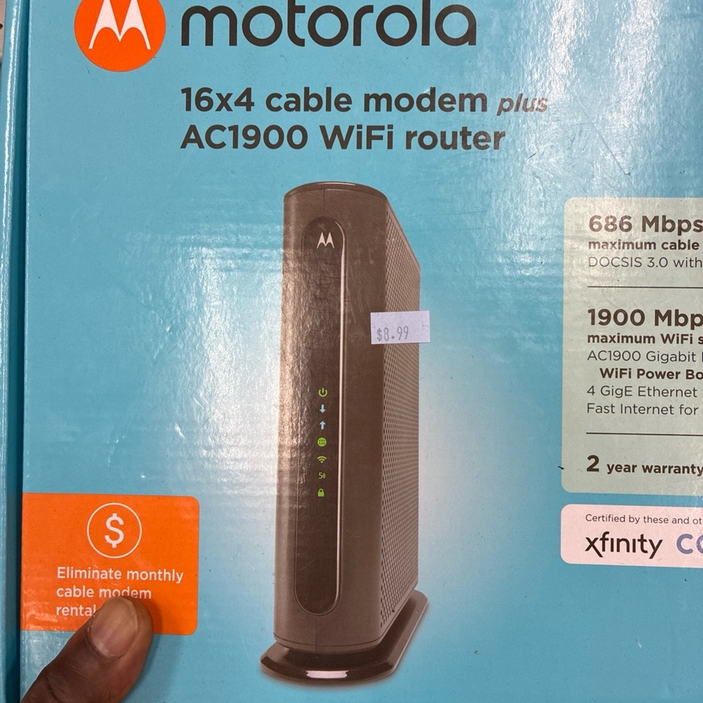 Motorola Black Cable Modem with AC1900 WiFi Router
